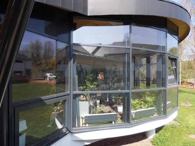 Pose De Film Solaire Haute Transparence Intérieur Dans Un IME