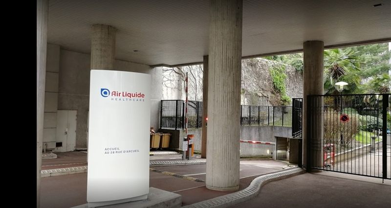 Chantier pose de film occultant chez Air Liquide en région parisienne